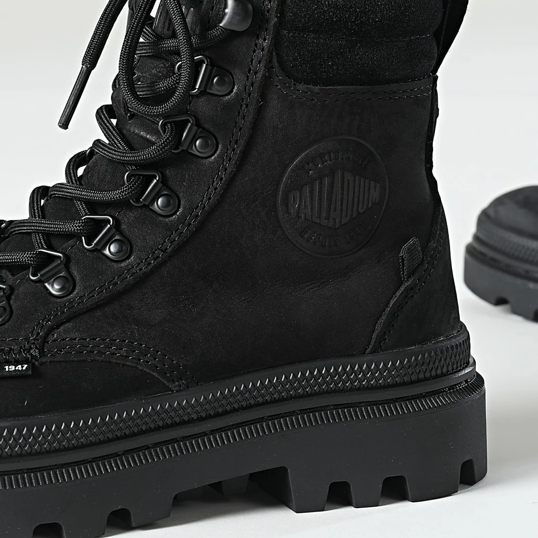 Acheter đ„ Bottines Femme Pallatrooper Hiker Nubuck 97978 Black de Palladium â 2 Acheter đ„ Bottines Femme Pallatrooper Hiker Nubuck 97978 Black de Palladium â â Image 2